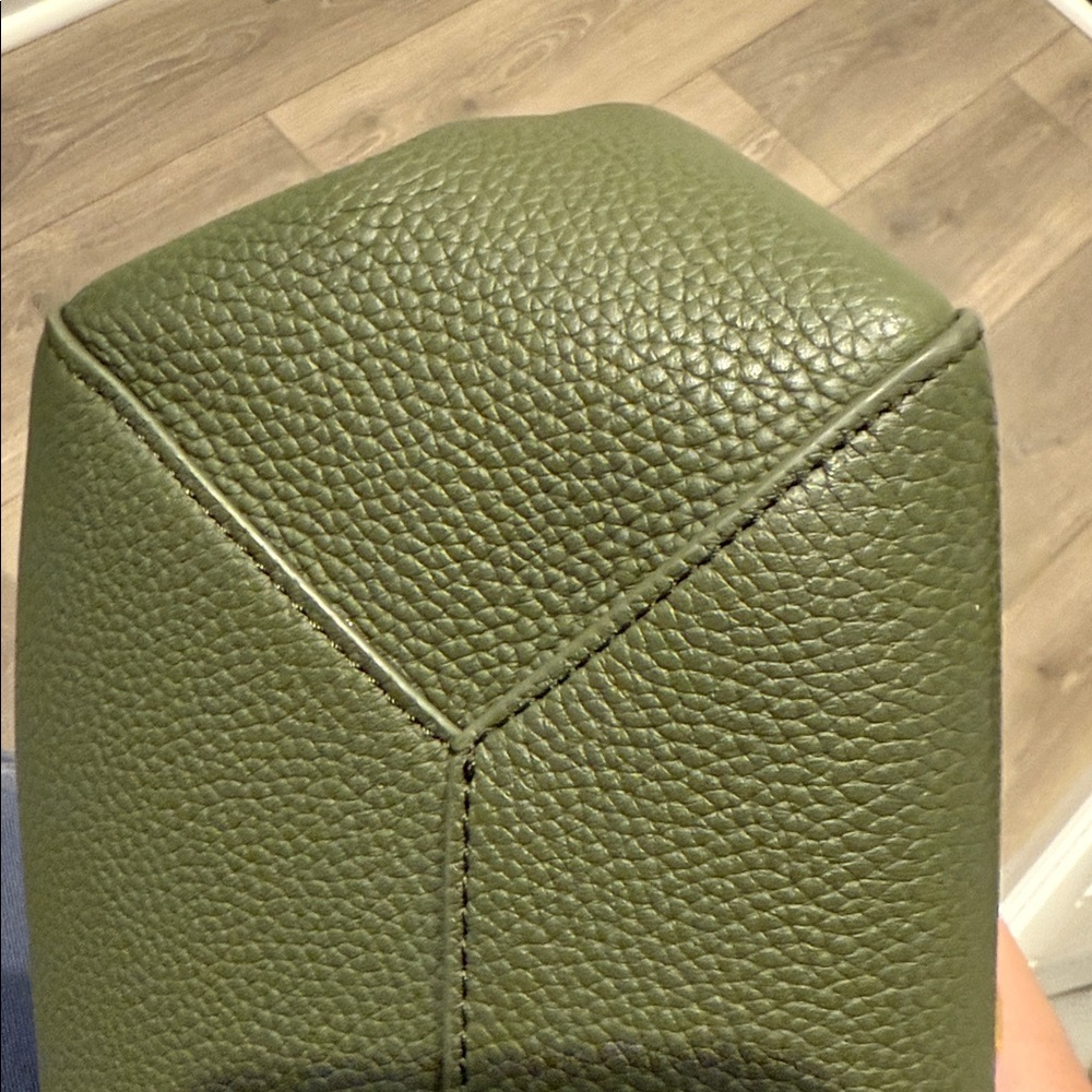 Parisa Wang Medium Carrie Tote Bag - Picture 9 of 11